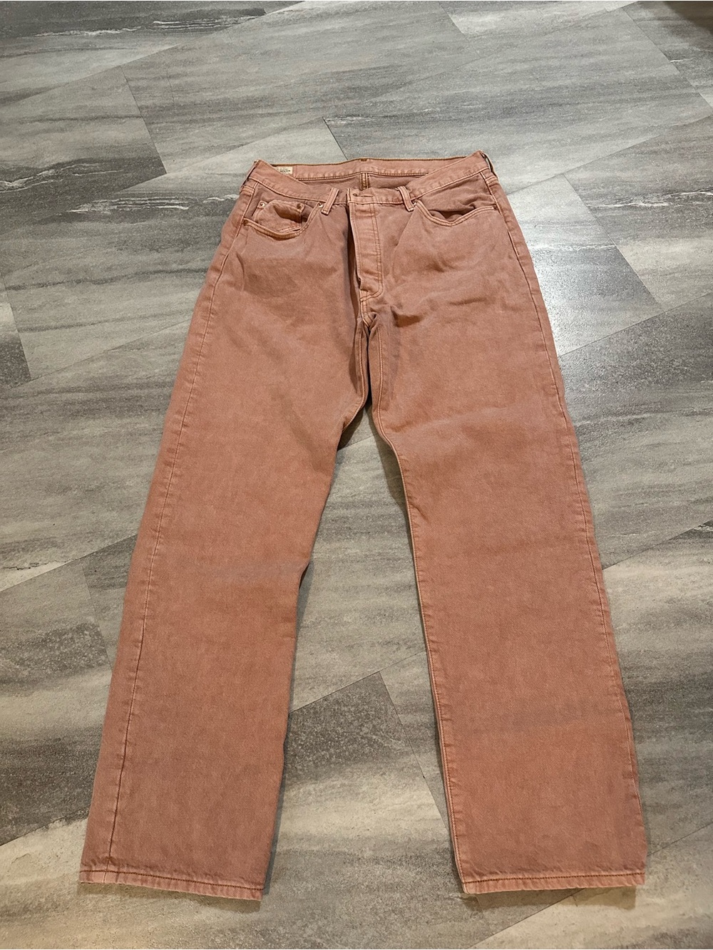 Vintage Levi's pink wash 501 90s vintage style straight leg W32